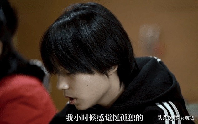 东北体育老师半生未婚，却被120个孩子叫爸爸，媒体跟踪报道12年