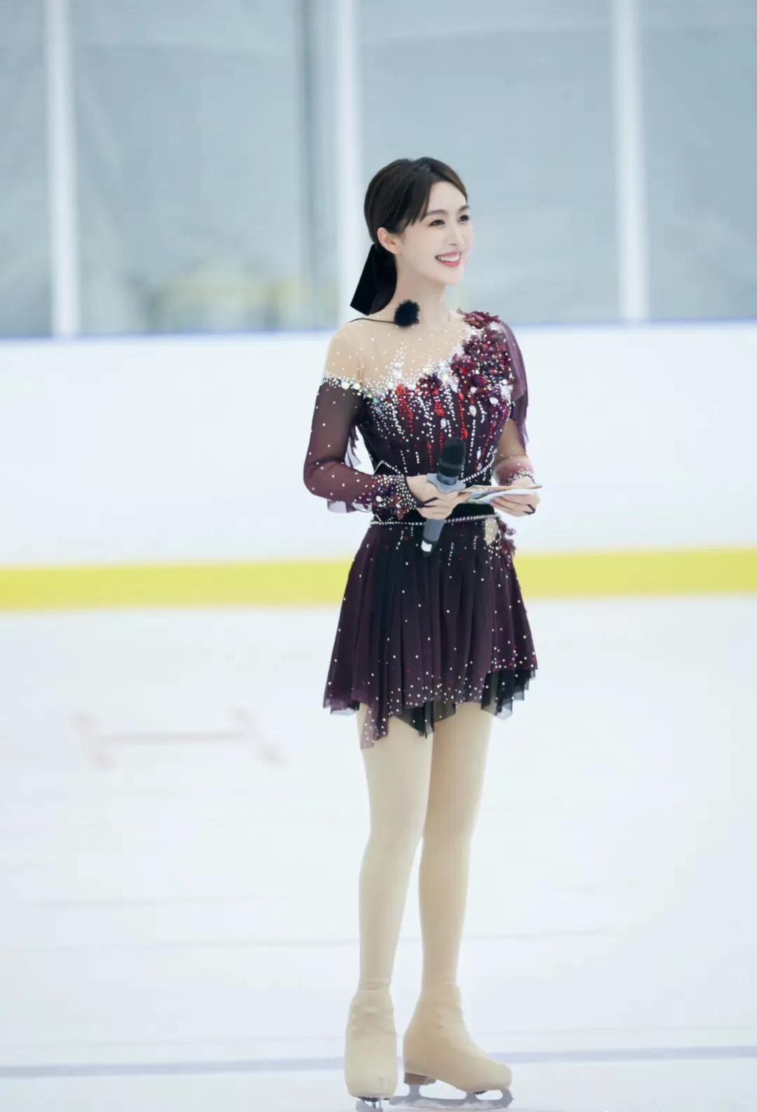 资深少女李菲儿