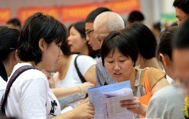 高考录取率已达八成以上，为何普高学生却吐槽，上个二本都很难？