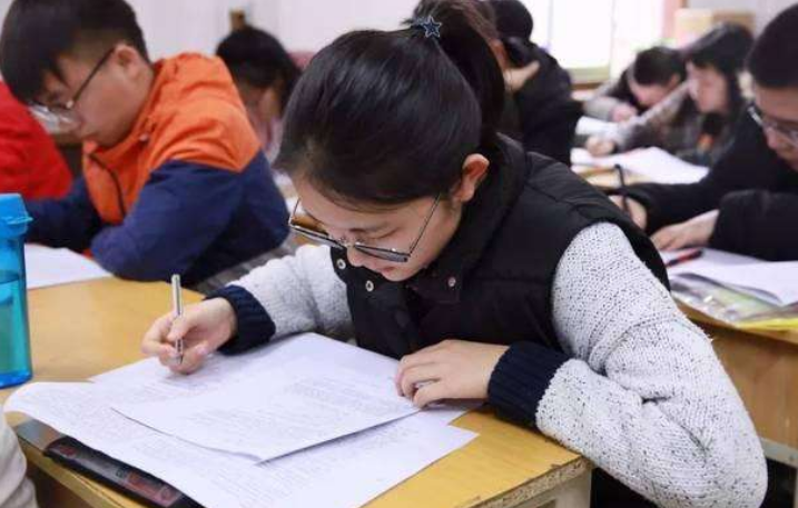 2022年恐成高考最难年，三大变化要注意，部分学生或考不上本科