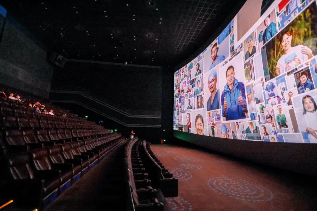 每场平均1.8人，近60%影院关门：电影院还能挺过疫情吗？