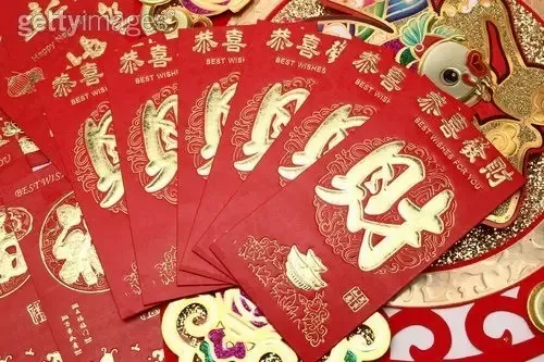 过年给长辈买什么礼物（给长辈买礼物）