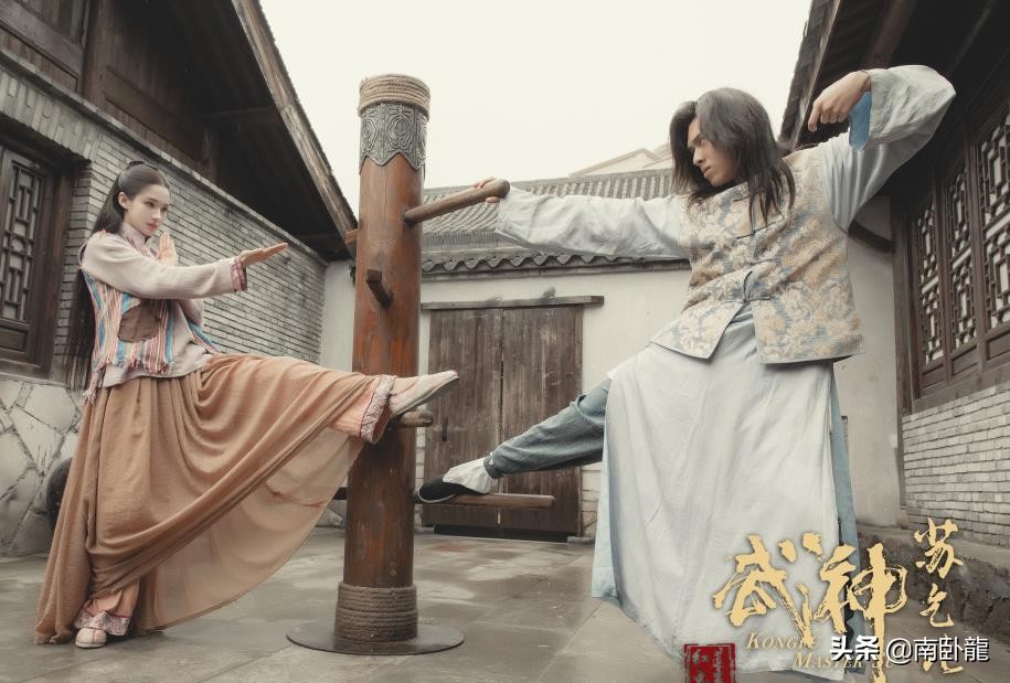 《武神苏乞儿之红莲虫蛊》上映，苏灿斗鬼面人，女神蓝燕变小霸王