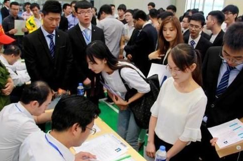 大学副校长提议：将本科学制改为4-8年弹性学制，原因让人沉默