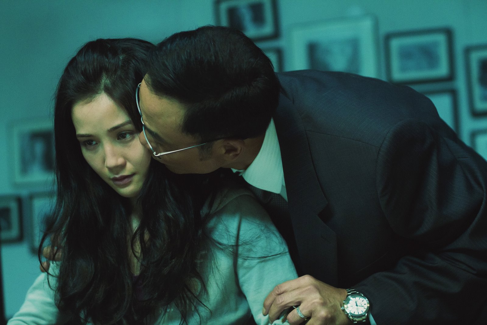 阿sa突破性出演,任达华激情有嚼劲,港片还真是敢拍