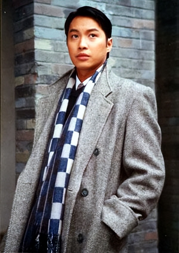 谭耀文老婆Fiona，嫁演员恩爱18年，婚后儿女双全，幸福不已