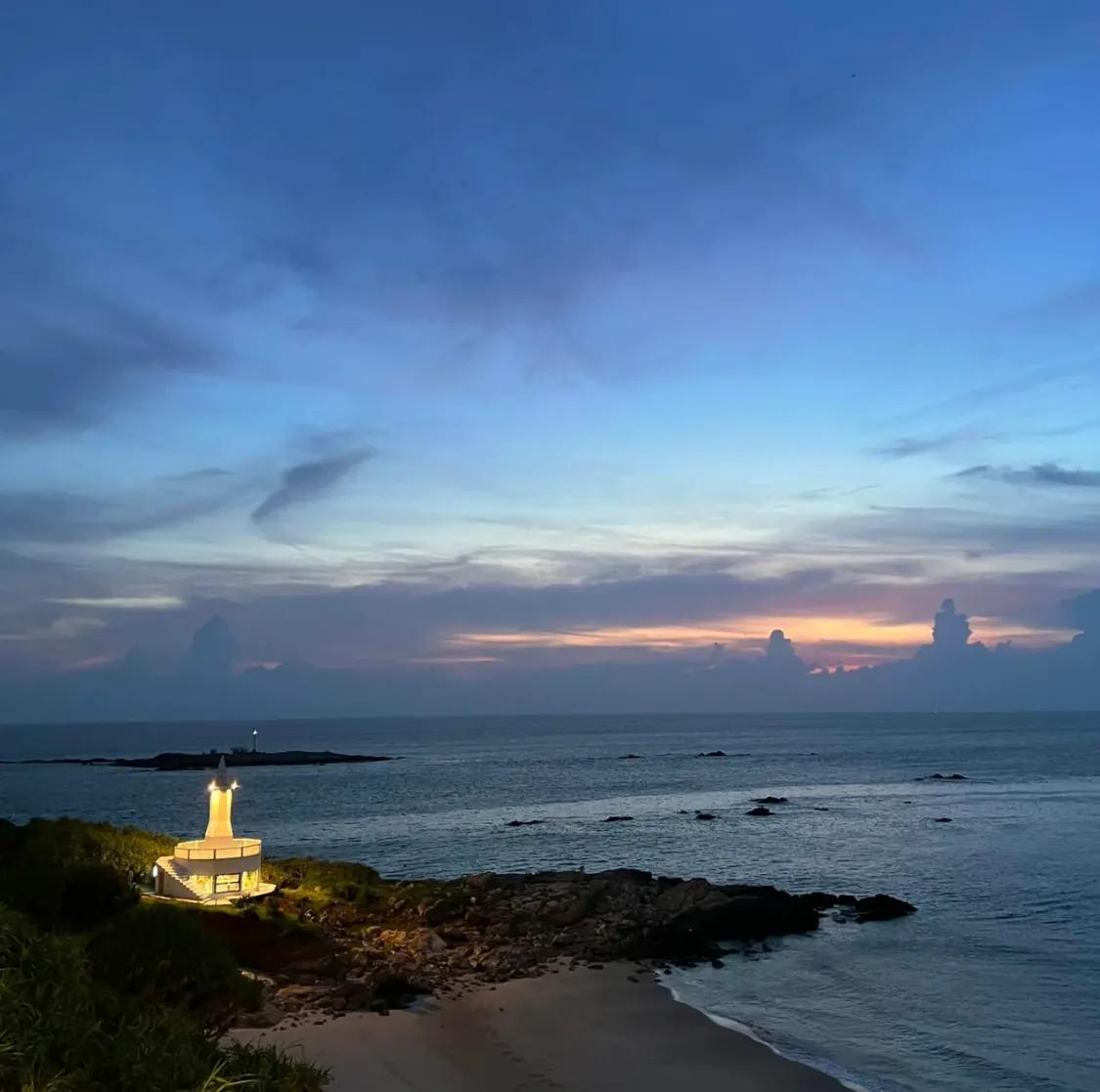 费启鸣少年感穿搭