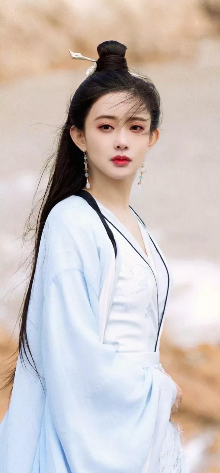 手机桌面，明星刘亦菲和孟子义