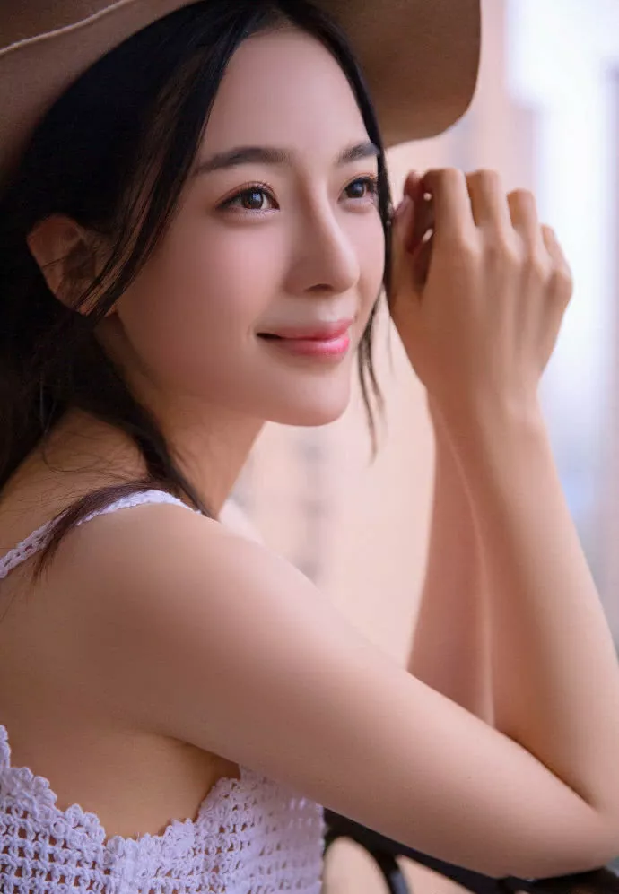 请欣赏50位明星的甜美微笑