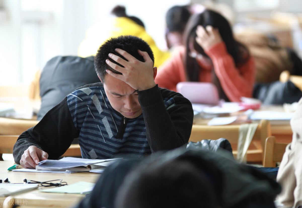 高校发布考研调剂公告，落榜的学生，需及时查看