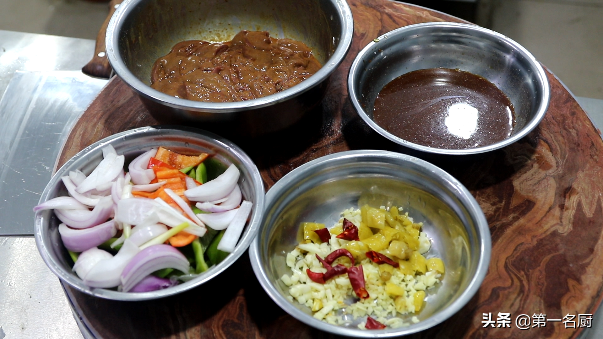 最适合冬天吃的8道家常肉菜，热腾腾的端上桌，营养又解馋