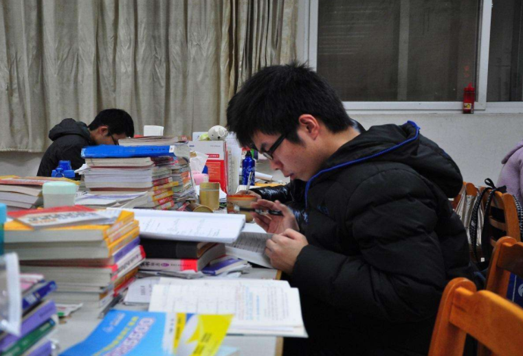 新八省联考成绩出炉，八省派出“种子选手”，预测分数却不尽人意