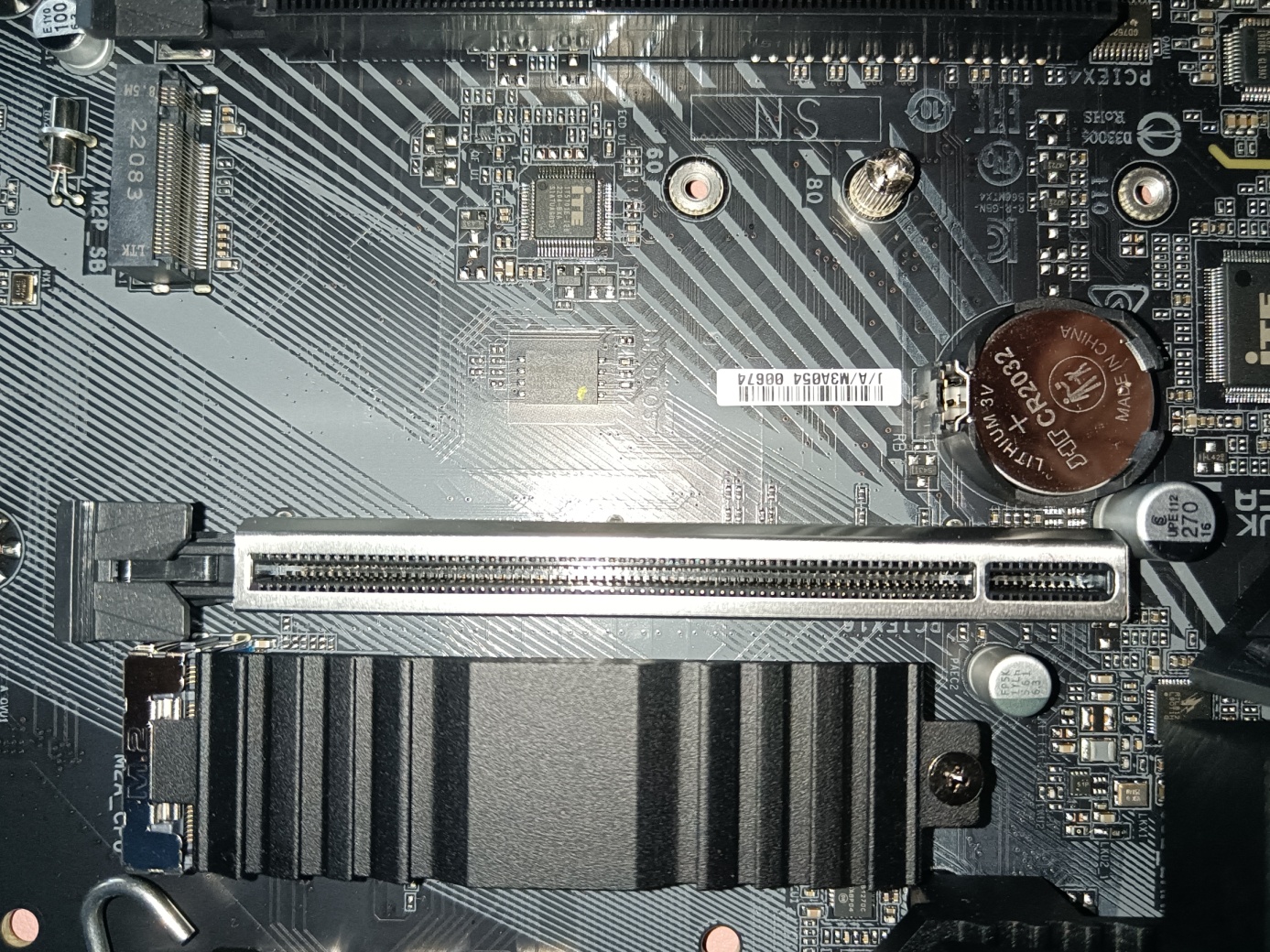 配的齐全、才能打的畅快–技嘉(GIGABYTE)小雕AX B660M DDR4主板