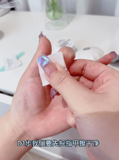 谁能拒绝在夏天做美甲呢？方便又平价的夏日美甲攻略快收好