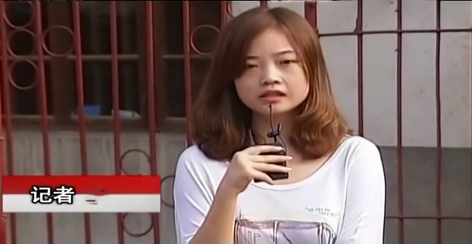 11年湖南新人欢喜结婚，喜宴数十亲朋却掩面哭泣，真实原因没想到