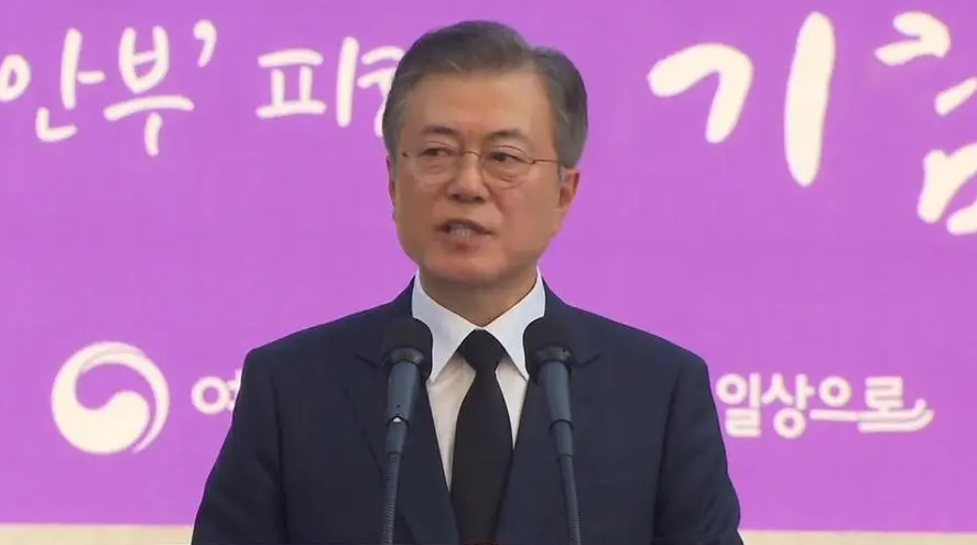 ̬�ȱ��ˣ�����ѡ�����������󣬹�Ȼ����̨�����⣬�����ƶ���˹