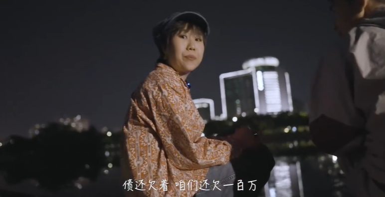 同样自曝工作变少没收入，刘维积极寻找出路，上官喜爱却在卖惨