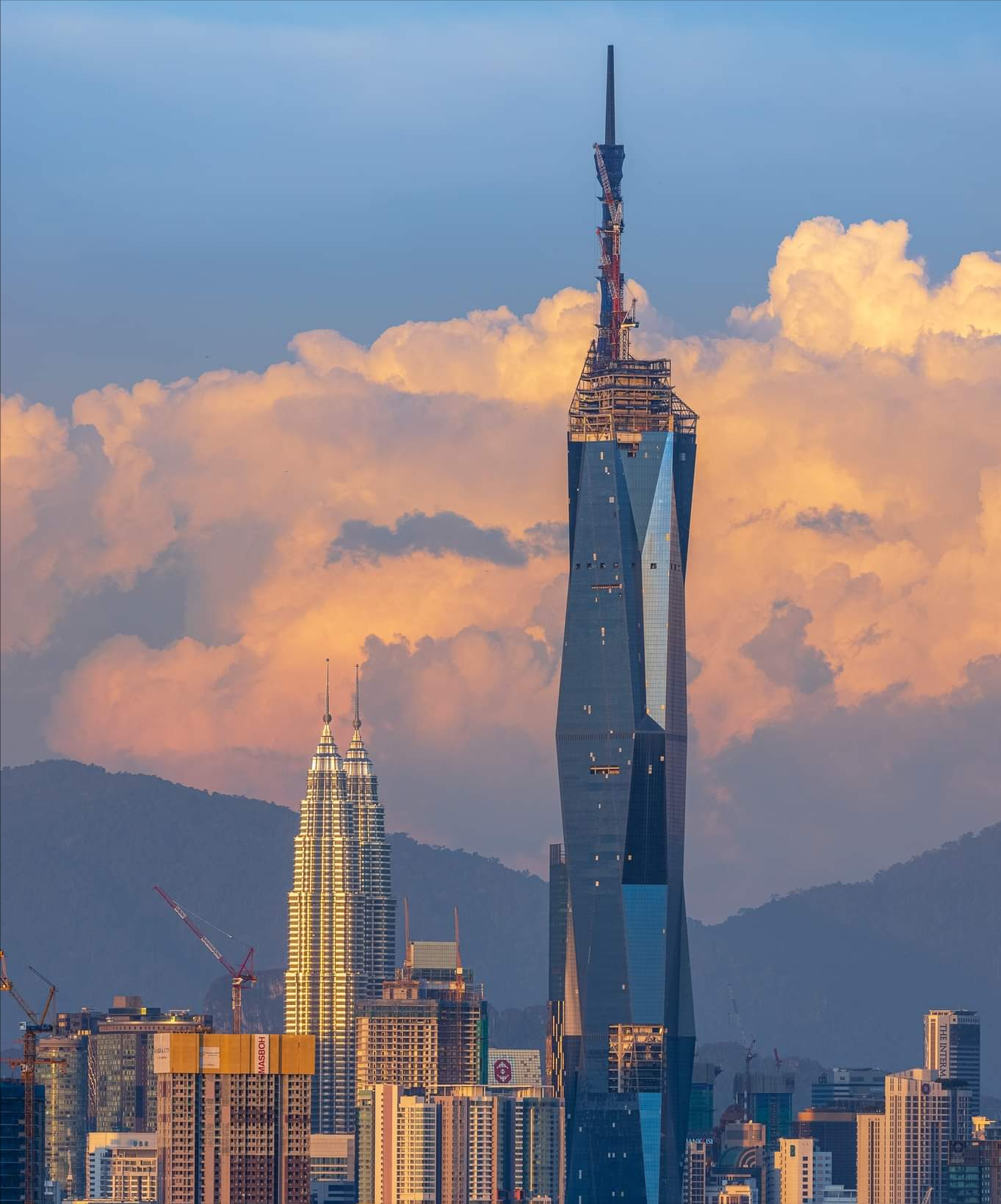 全球在建(核心筒已出地面)最高的十座摩天楼——中国绿地集团占半