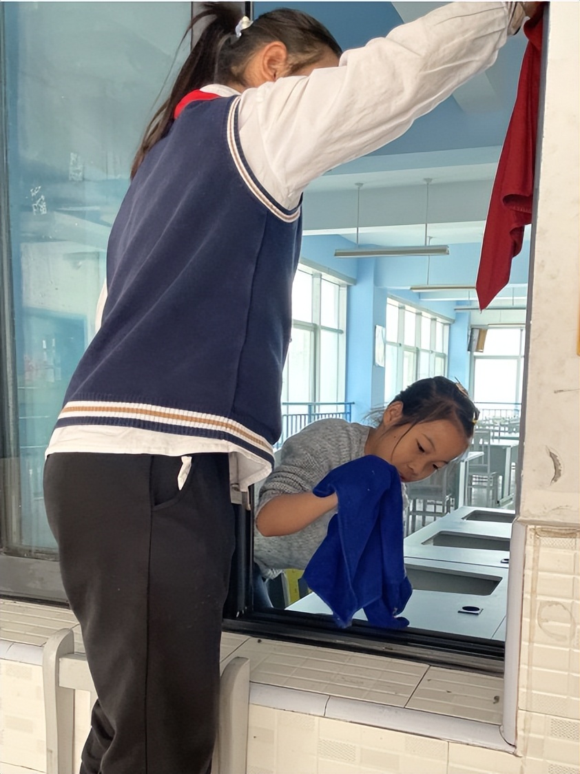 成都市双流区棠湖小学丨把“爱劳动”的奖章颁给棠小娃