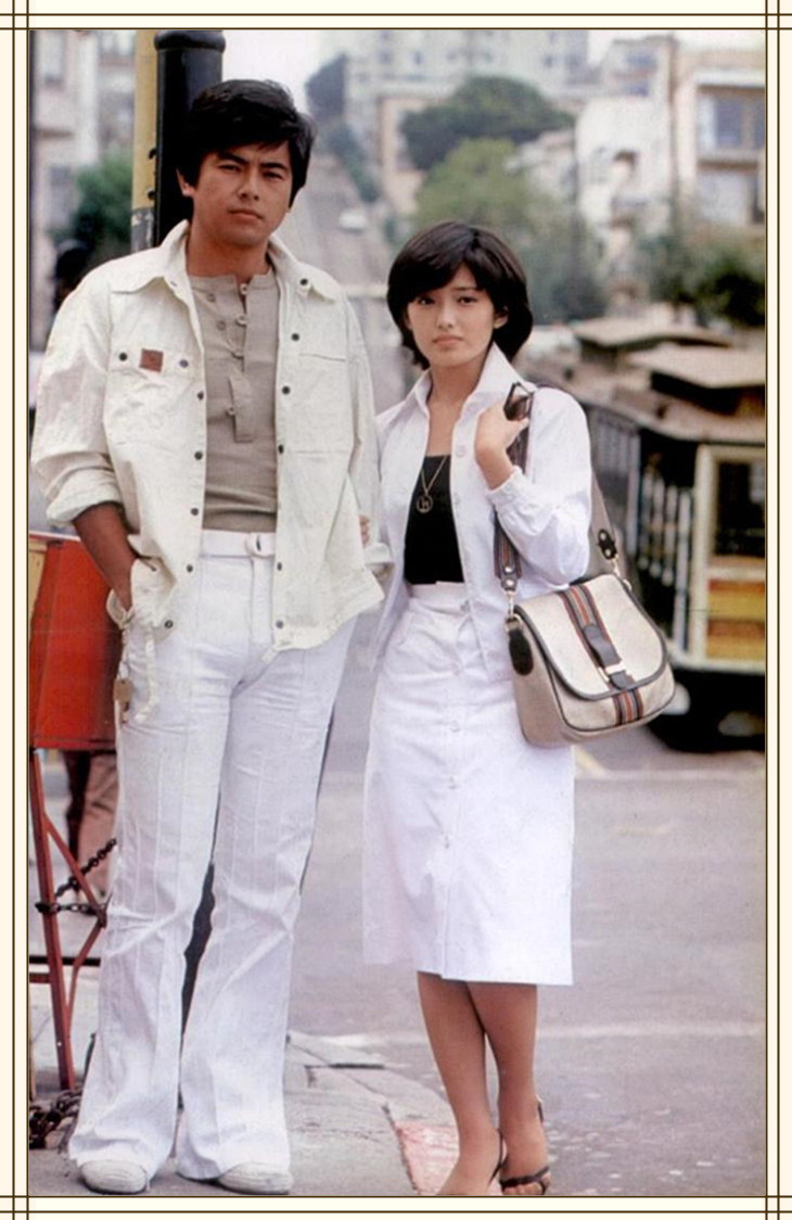 “樱花美人”山口百惠，结婚43年成模范夫妇，巅峰退圈成就经典