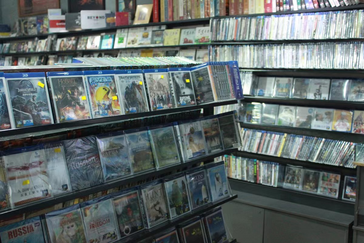 女大学生朱力亚感染艾滋病的故事