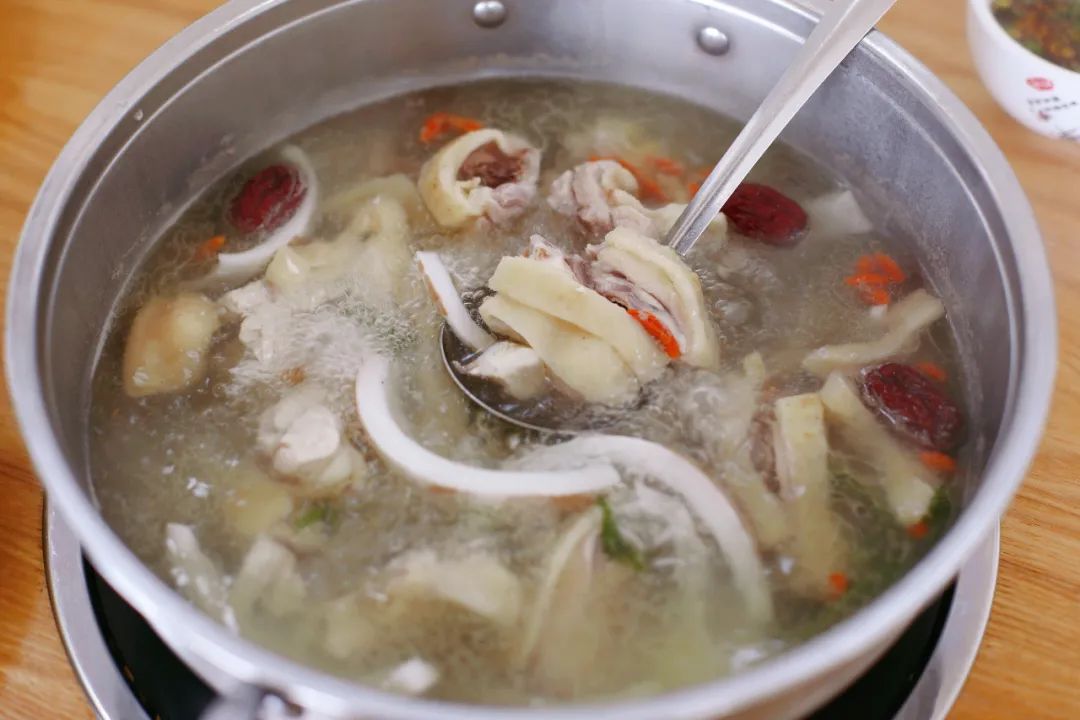 为了这些美食就值得去海南万宁！这四家特色餐厅，哪个都不能错过