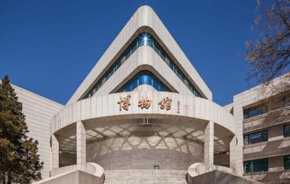 江苏高校金字塔排名公布，中国人大排名惹争议，南大堪称实至名归