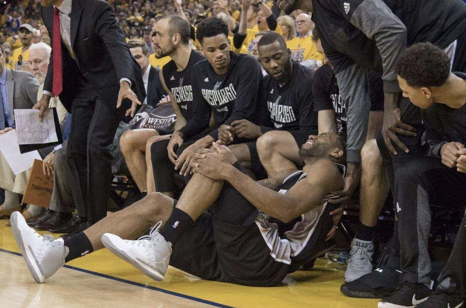 为什么nba今年伤病比往年多(库里不止一次受害？盘点近十年那些改变NBA格局的“意外受伤”)