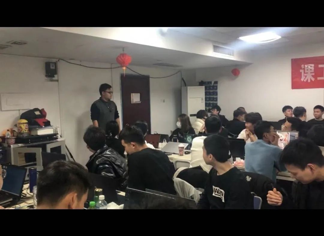 北大青鸟金领园教育云261班开班仪式顺利举行