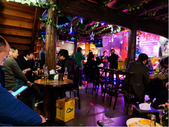 逆风飞扬，共赢未来