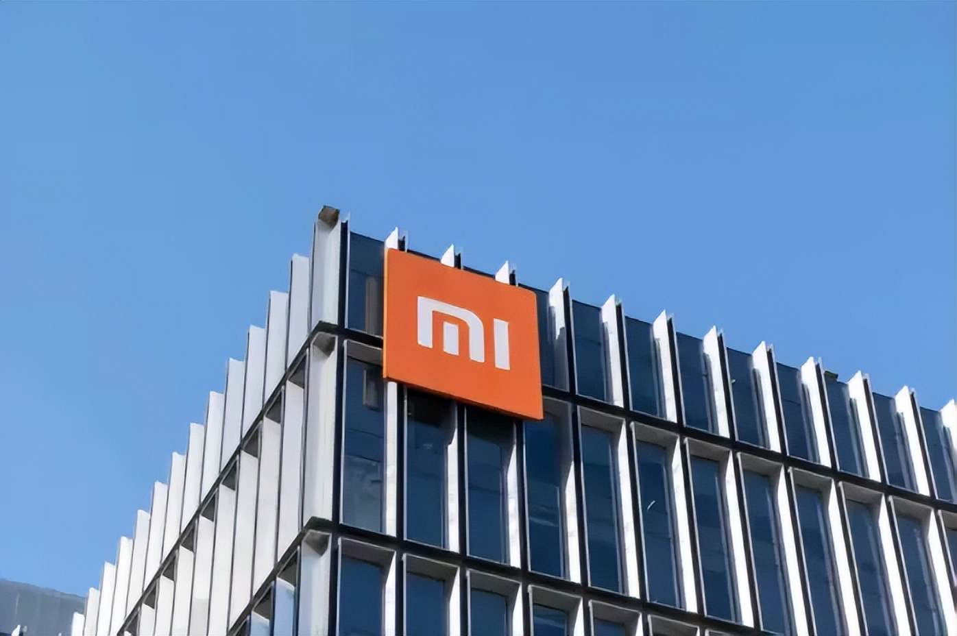 小米因手机刮痕拒保遭天价罚款？