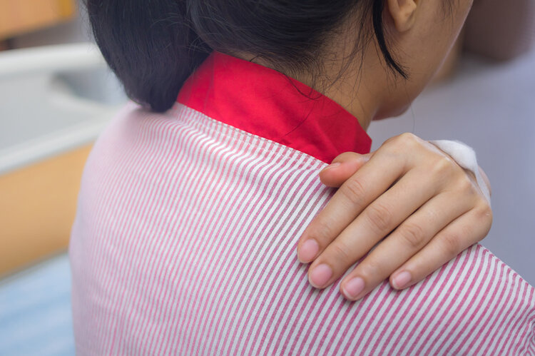 右肩疼了6个月查出肺癌，身上5处出现疼痛，或是癌症和疾病的征兆