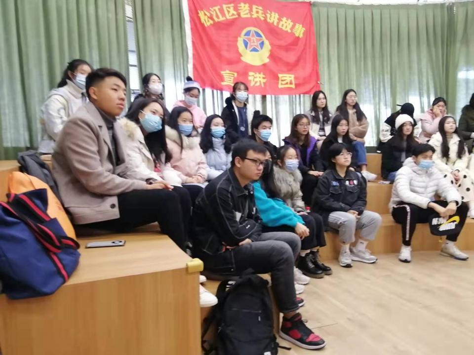 「原创」老兵走进贝页书店 宣讲老红军的故事 作者：司一良