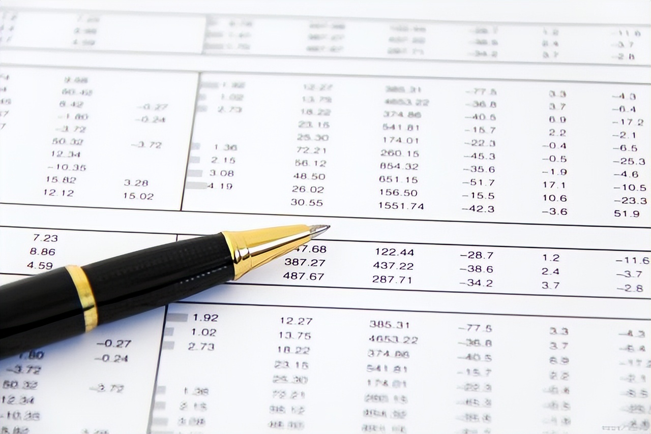 律师必备：辩护律师首次会见笔录参考模板