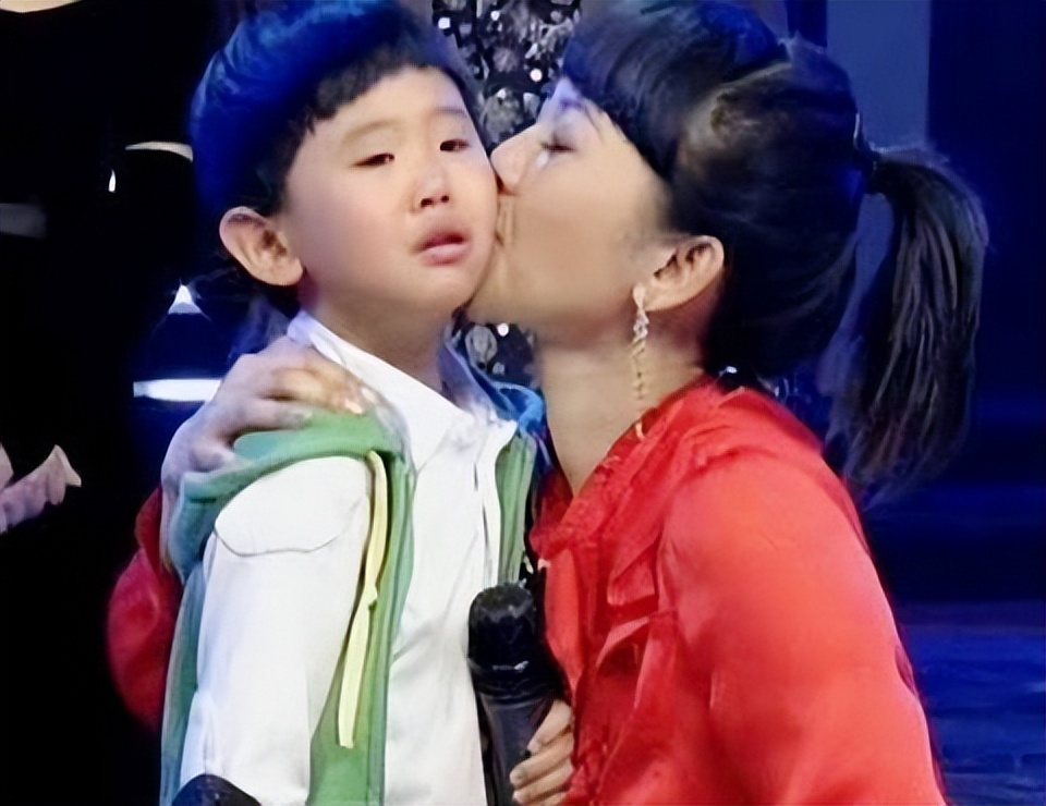 主持人方琼：15岁丧父愧疚终身，成“河北一姐”真的是靠老公吗？