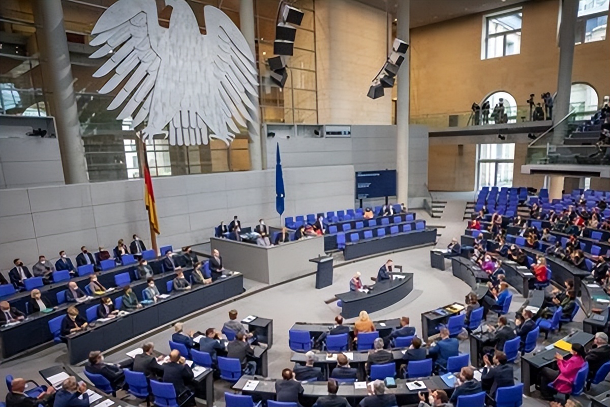 û��Ĭ�˶��治�У�˷�����ƹ�����ˤ���¹�Ҫ��ֹ����˹Ӯ��ʤ��