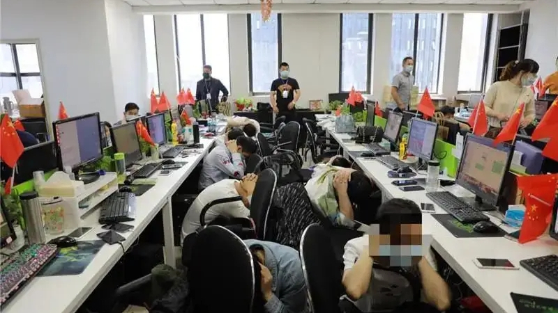 厚道的骗子，预热大半年骗你两千块，以亲身经历解密商标骗局