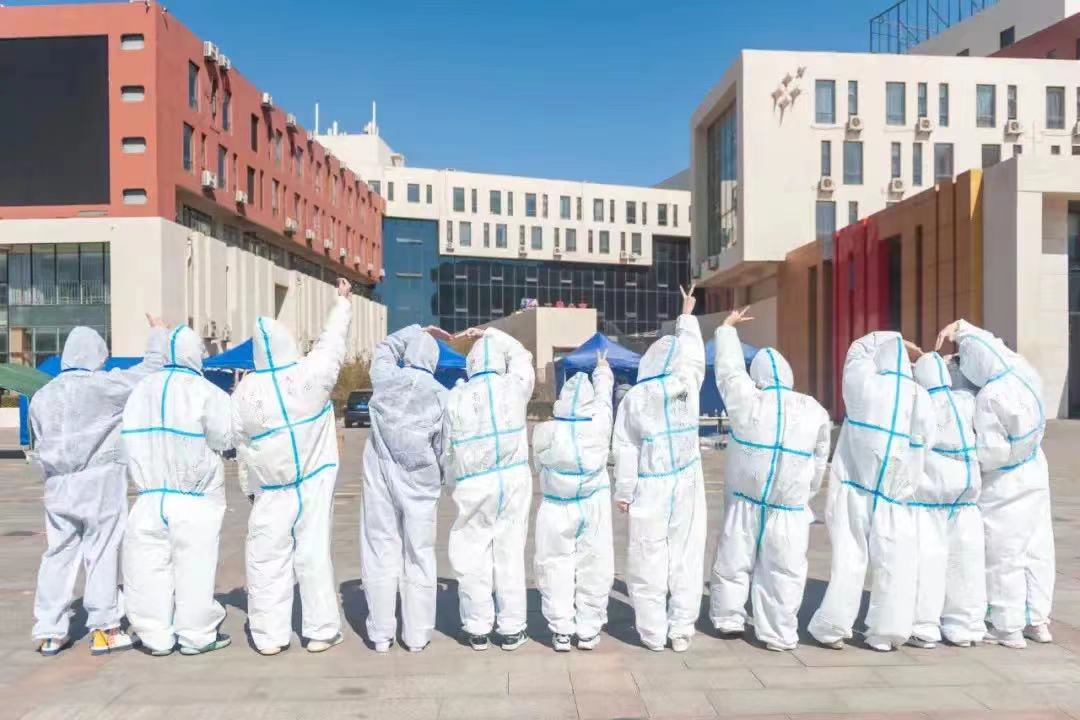 青影“三原色”绘就校园防疫图：组织“防护白”“先锋红”“守护蓝”战队筑牢抗疫防线