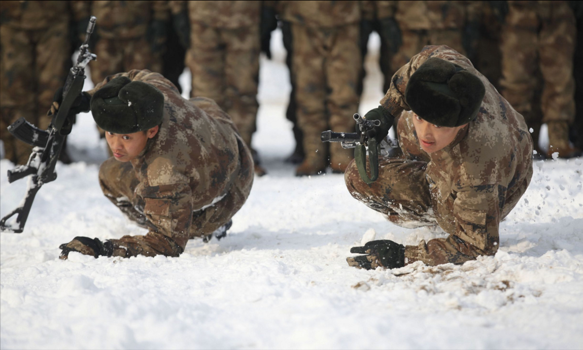 ������95ʽ��ǹ��̥��03ʽ��ǹ�����߷����Σ���191ʽ��ǹȡ��