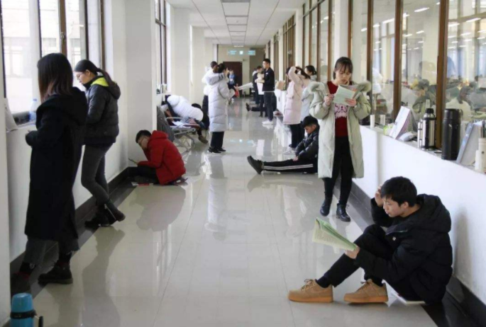 考研招28人，却让319人进入复试，为何要有这么高的差额比？