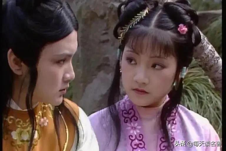 《红楼梦》：黛玉的丫头紫鹃和宝钗的的丫头莺儿，到底谁更可爱？