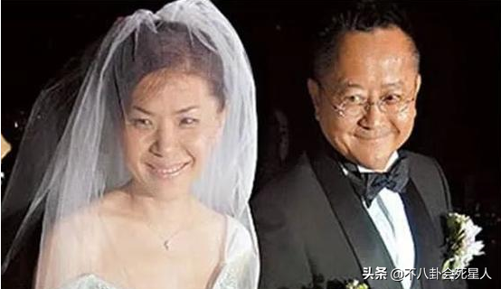 粘贴九首歌曲，皮肤失败，精神障碍，未婚生活，银杏的幸福