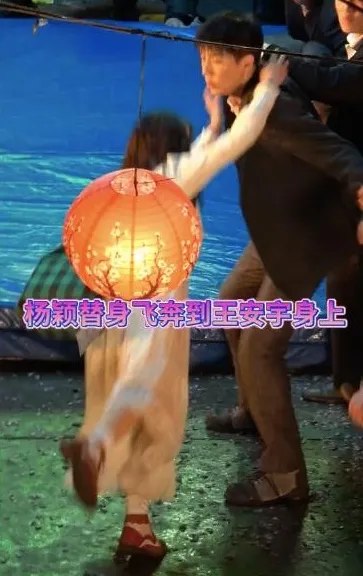 baby新戏再度被曝滥用替身,不思进取的杨颖,离婚后也没有事业心