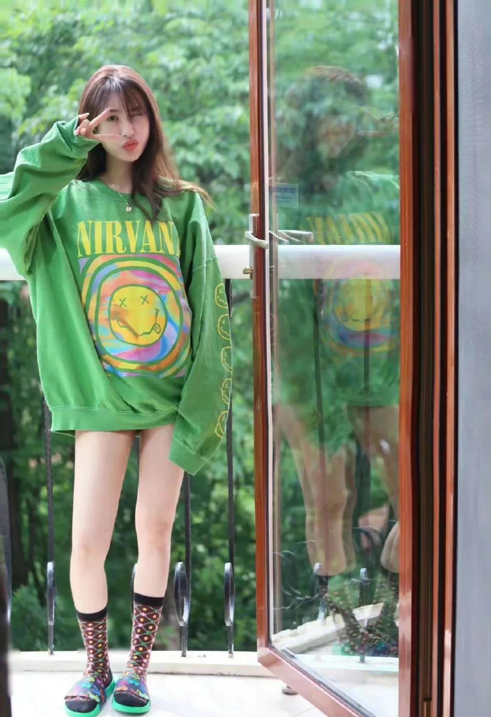 资深少女李菲儿