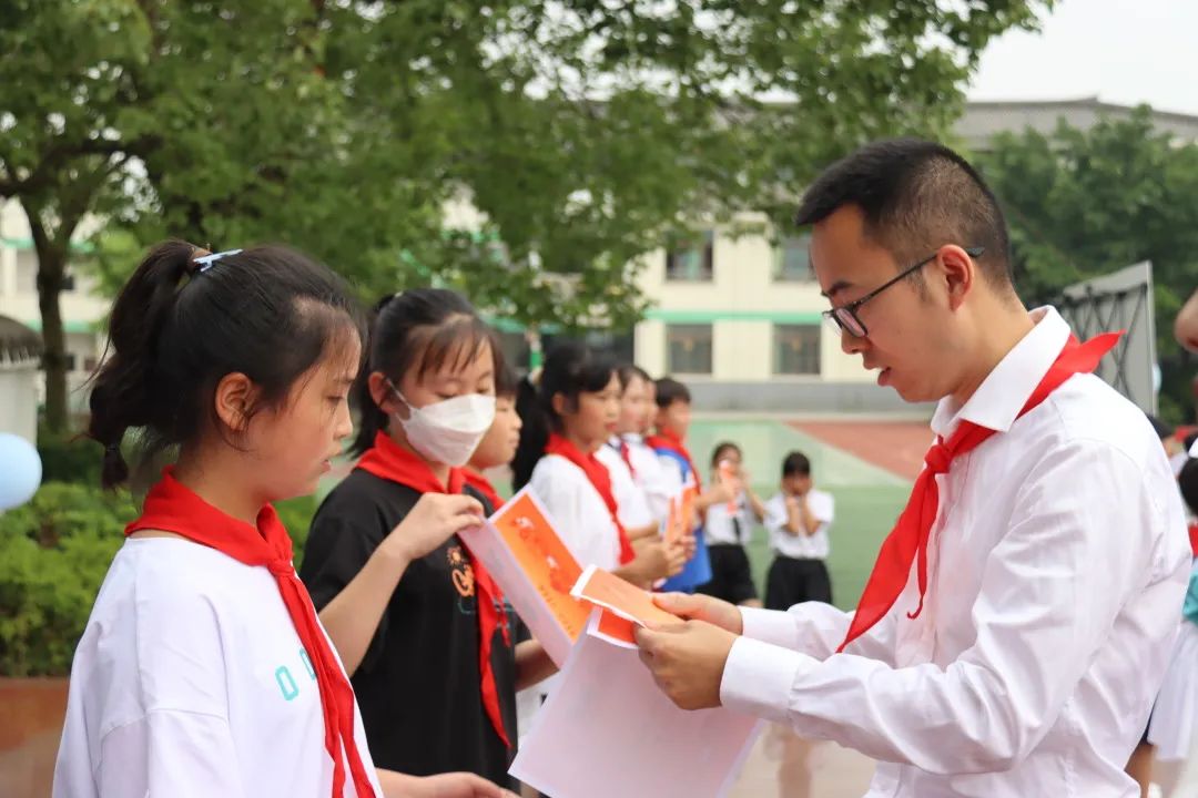 大林小学隆重举行“乘梦想之帆 为祖国起航”庆“六一”主题活动