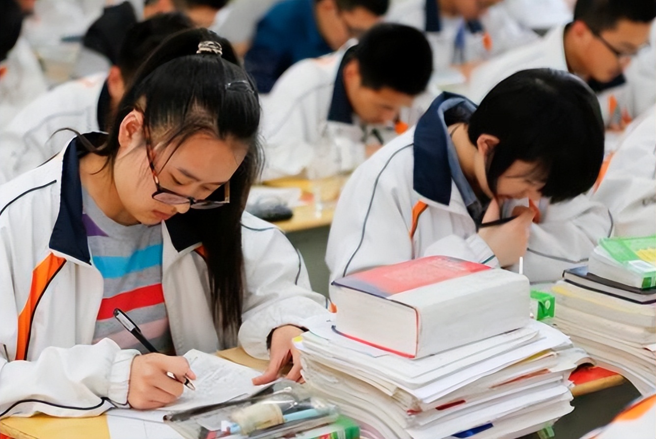 高考政策有“新调整”，3类考生将无缘参加高考，家里考生要清楚