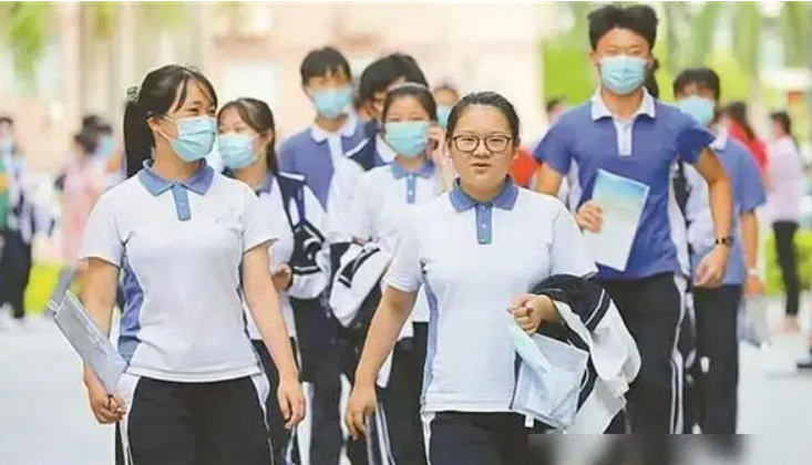 大学一本二本三本是什么意思？它们之间有哪些区别？看完涨知识了