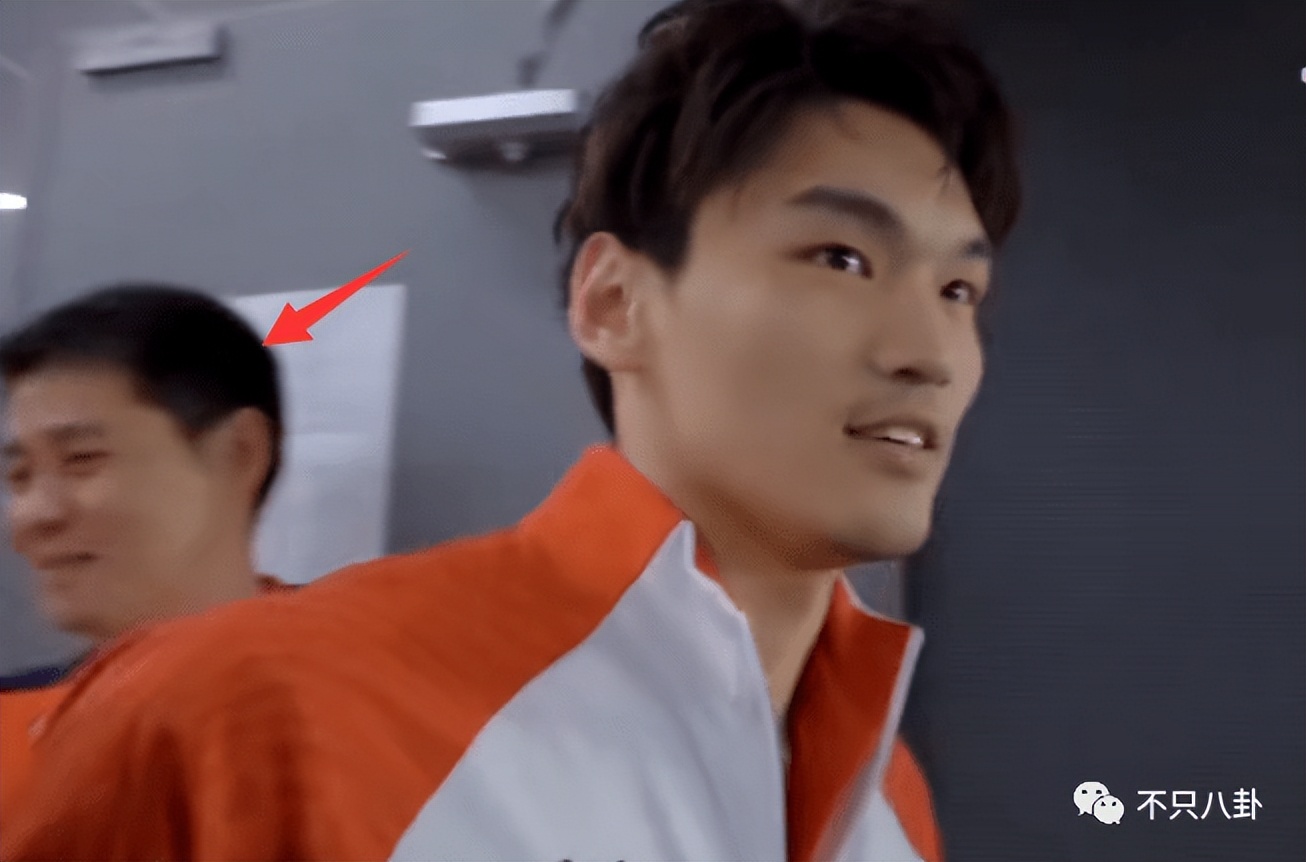 美女记者x世界冠军！王冰冰徐嘉余恋爱了？