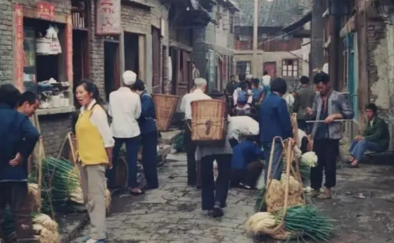 1991年女教师带儿子赶集遇害，25年后警方打开10年老棺材发现真凶