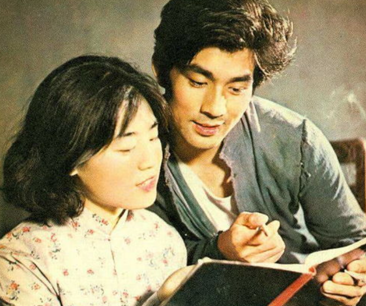 朱时茂：与妻子结婚42年零绯闻，为何年过半百绯闻却不断？